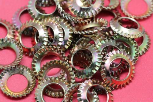 镀锌锥形外锯齿锁紧垫圈GB956.2