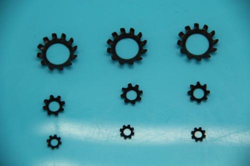 GB956.1锥形外齿垫圈碳钢镀黑